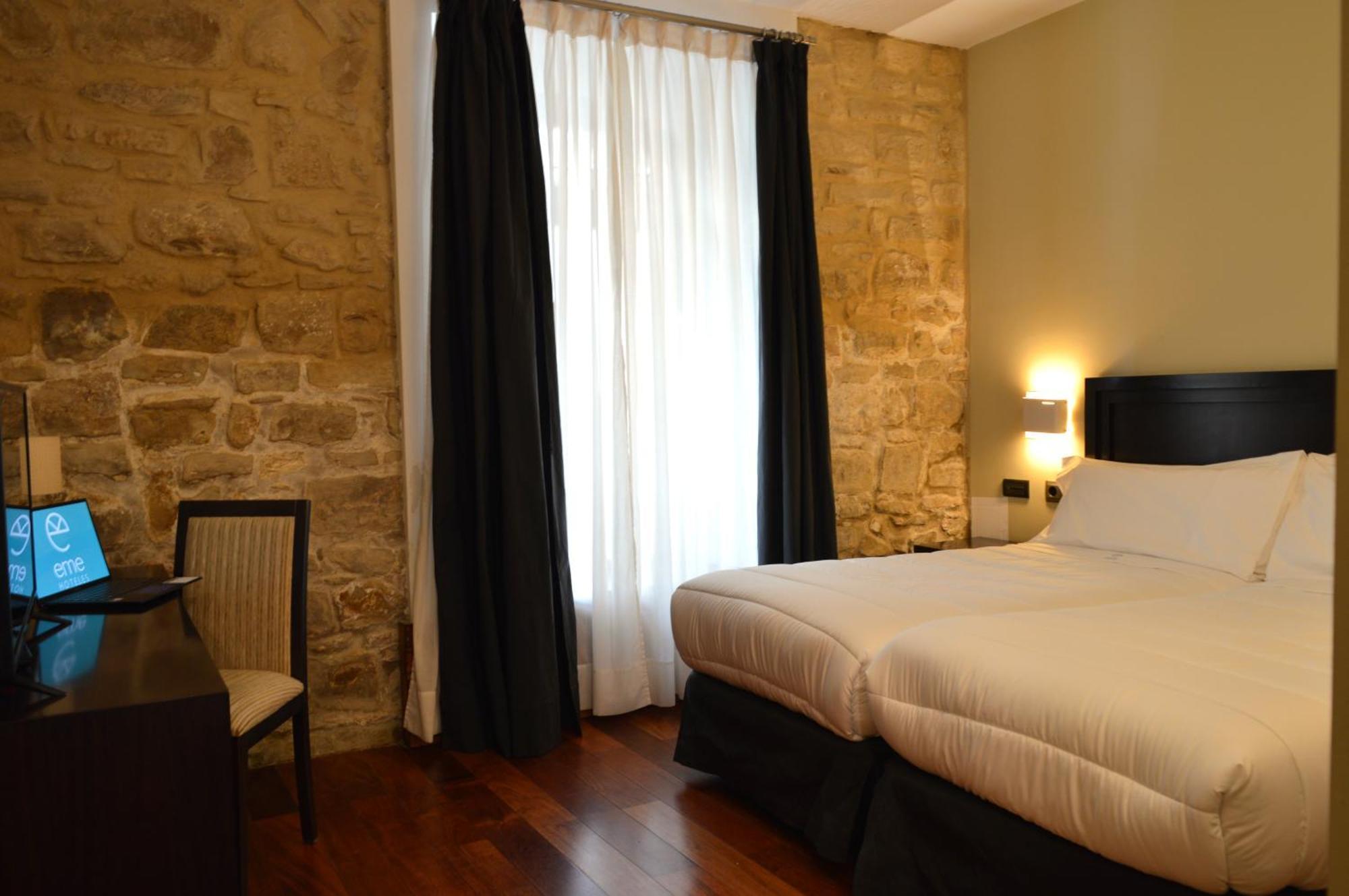 Hotel Baeza Monumental By Eme Hoteles ภายนอก รูปภาพ