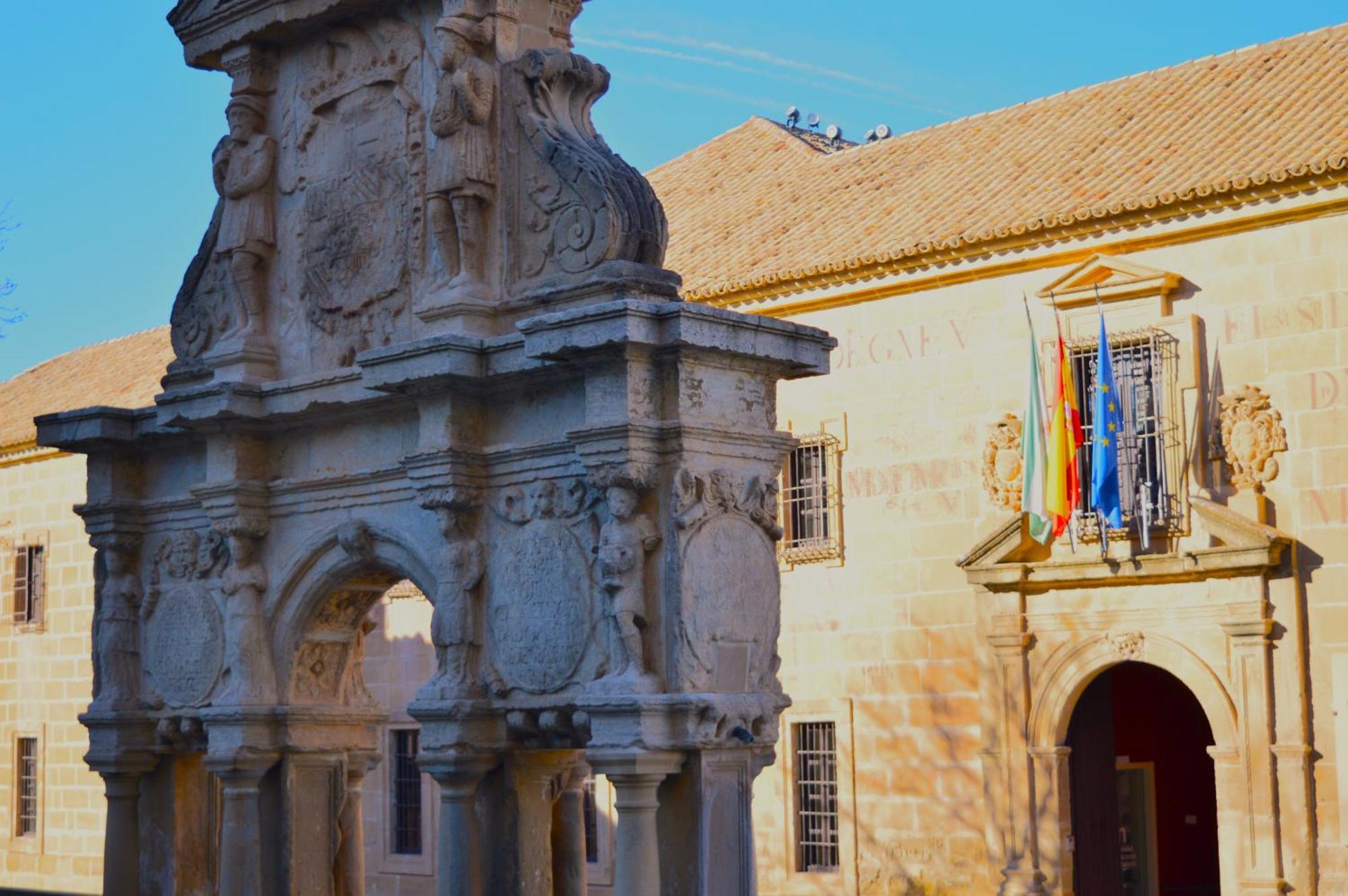Hotel Baeza Monumental By Eme Hoteles ภายนอก รูปภาพ