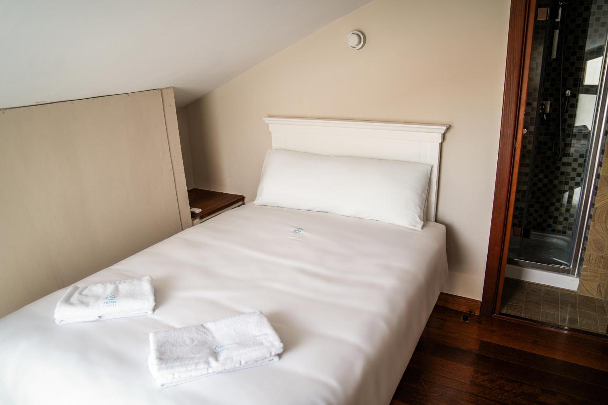 Hotel Baeza Monumental By Eme Hoteles ภายนอก รูปภาพ