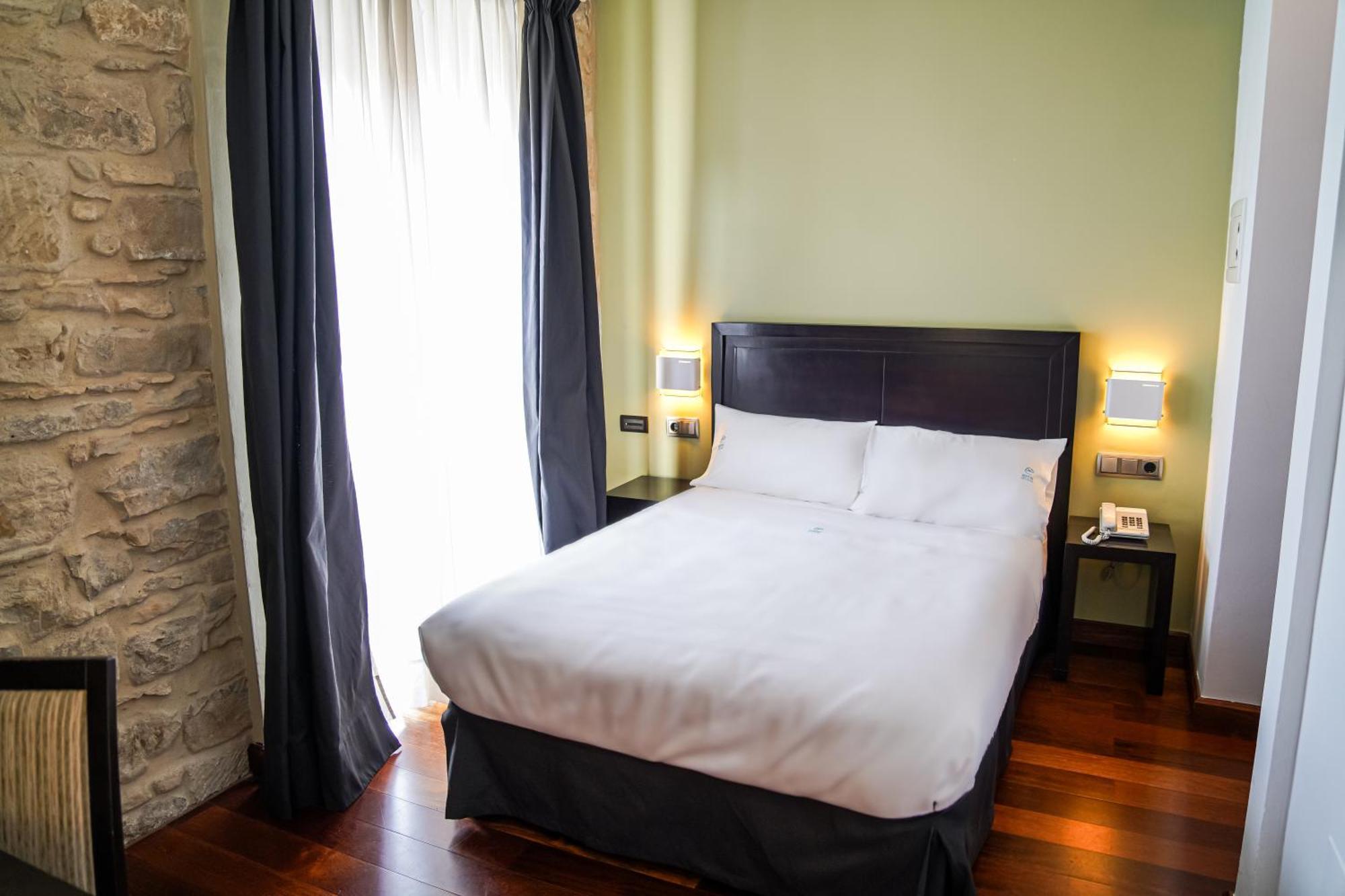 Hotel Baeza Monumental By Eme Hoteles ภายนอก รูปภาพ
